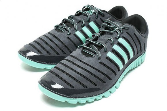 adidas gazelle silver green womens Adidas Women's Fluidflow 2.0