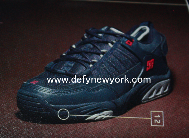 DC Shoes The A.V.E. Skate Shoe 2001