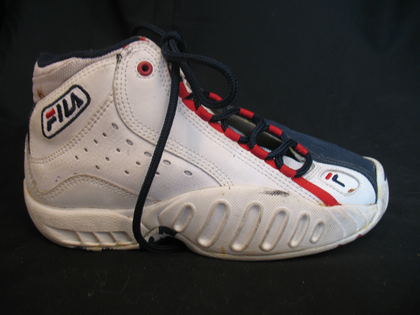 fila basketball shoes 90s