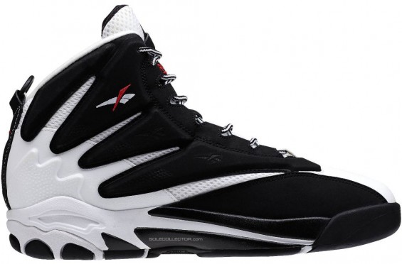 reebok-blast-black-white-01-565x372