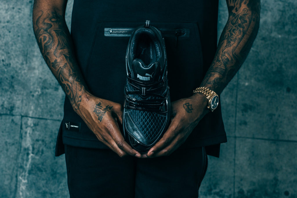 16AW_SP_Portrait_Black_Blaze_0144_RGB