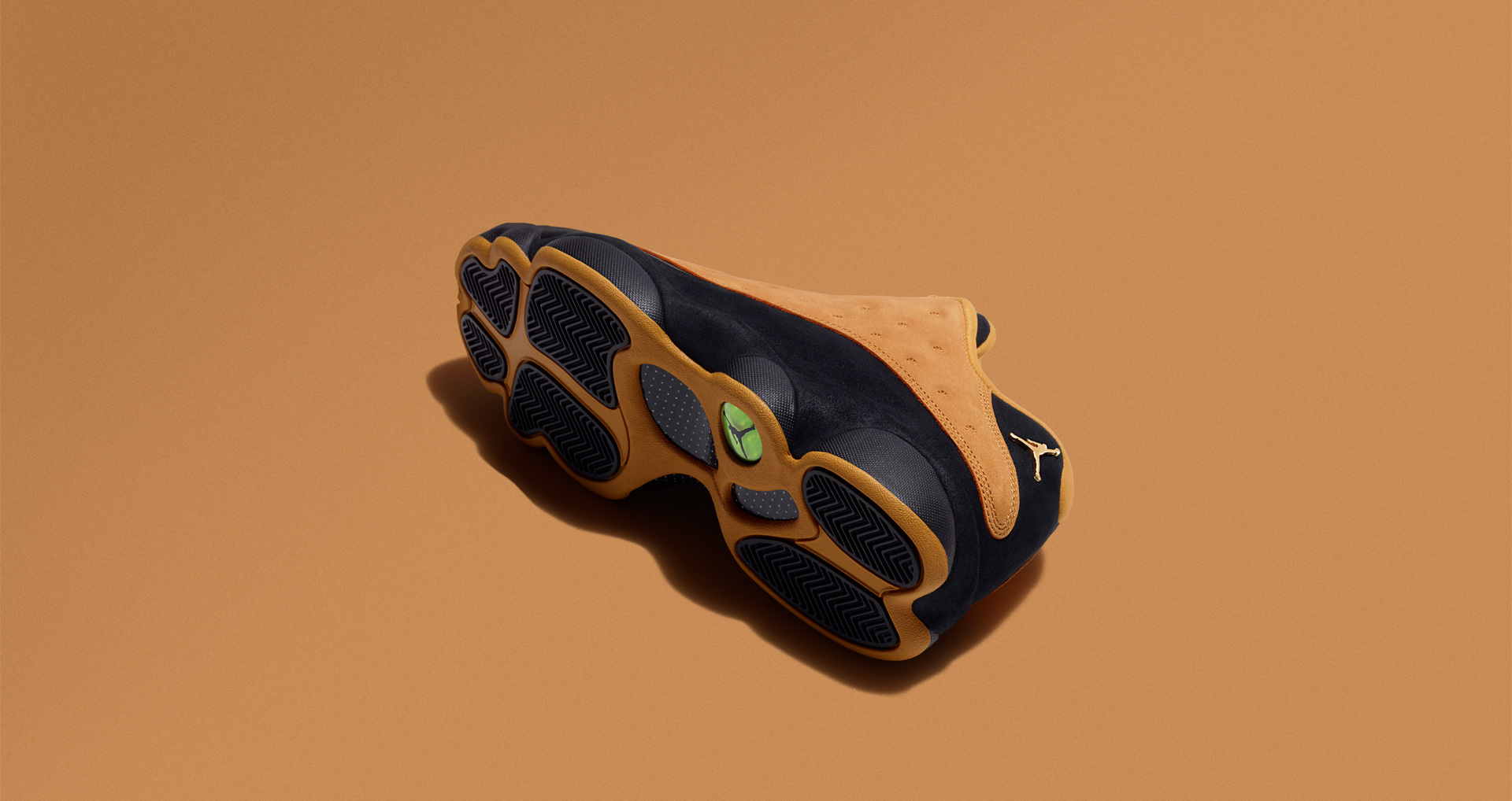 sepatu sneakers jordan